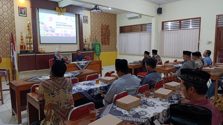 Penyuluhan Bahaya Narkoba bagi Ketua RT se-Kalurahan Guwosari