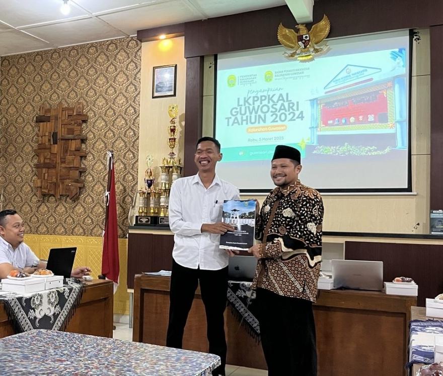 Rapat Tindak Lanjut Evaluasi Raperkal Realisasi APBKal 2024 dan LPPKal Guwosari Tahun 2024